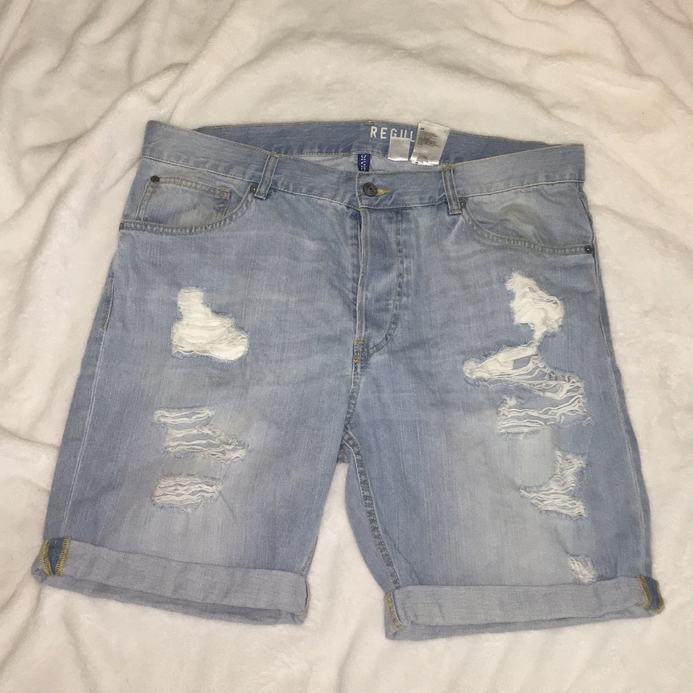 Divided H&M shorts